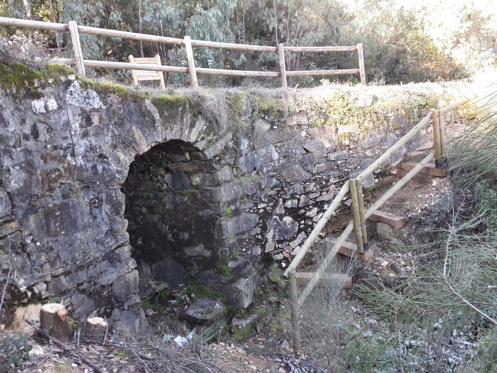 Гостевой дом Los Montes Касас-де-Миравете Экстерьер фото